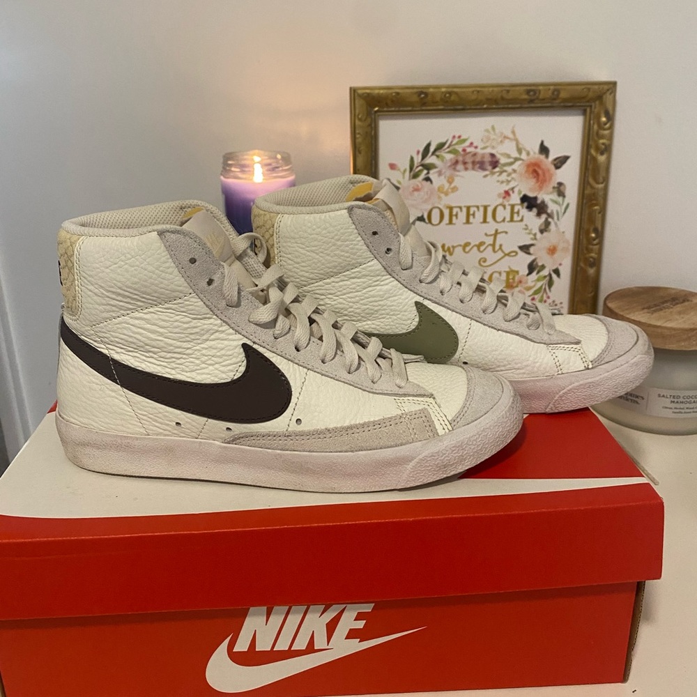 Nike Womens Blazer Mid ‘77 Python Heel